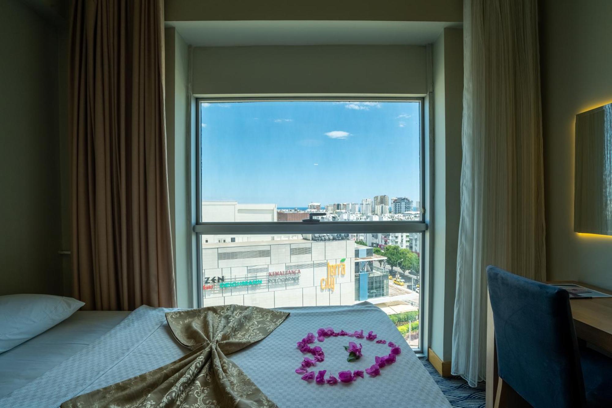 Standard Double Room,1295017615:JPEG